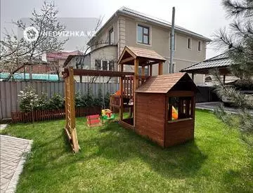 6-комнатный дом, 10 соток, 365 м²