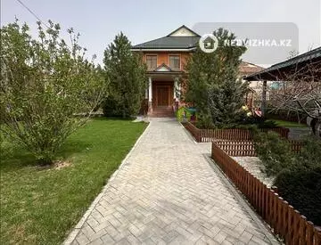 6-комнатный дом, 10 соток, 365 м²