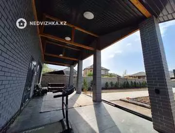 4-комнатный дом, 10 соток, 160 м²