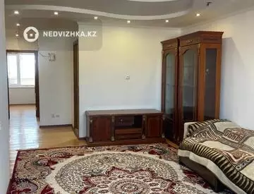 3-комнатная квартира, этаж 5 из 10, 75 м², на длительный срок