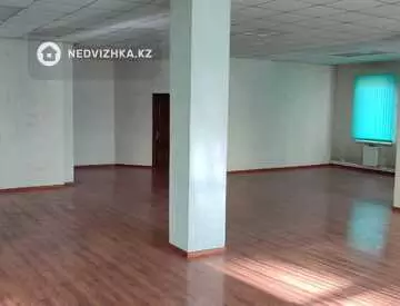 Офисное помещение, этаж 3 из 3, в административном здании, 200 м²