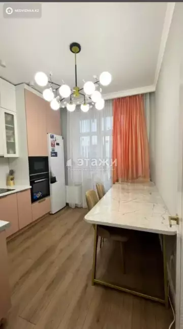2-комнатная квартира, этаж 8 из 9, 56 м²