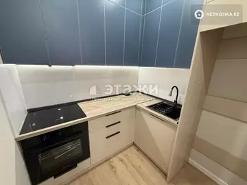 2-комнатная квартира, этаж 9 из 9, 40 м²