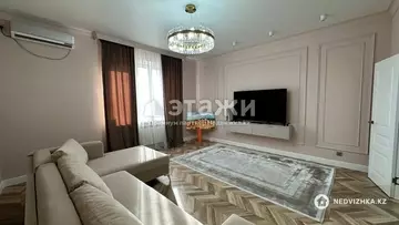 2-комнатная квартира, этаж 4 из 5, 80 м²