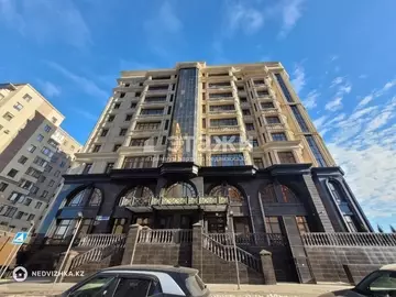 3-комнатная квартира, этаж 5 из 9, 158 м²