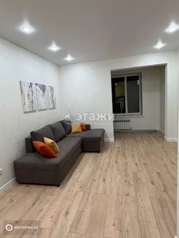 2-комнатная квартира, этаж 3 из 7, 42 м²