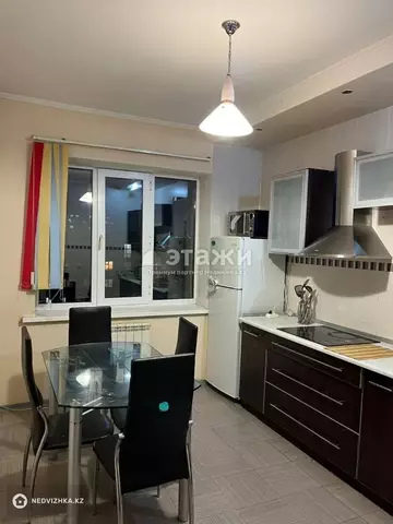 2-комнатная квартира, этаж 5 из 17, 65 м²