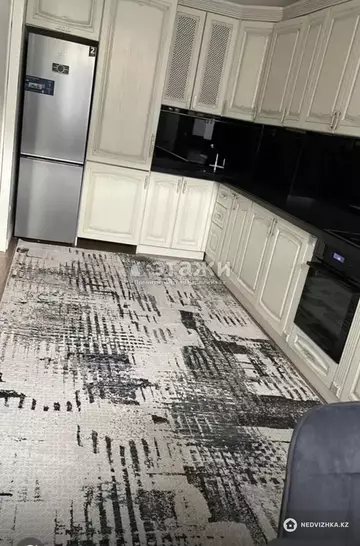 3-комнатная квартира, этаж 2 из 7, 125 м²