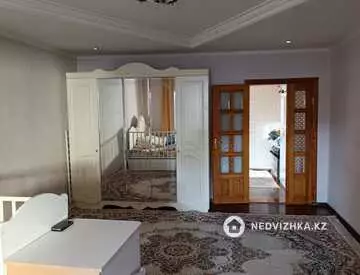 7-комнатный дом, 8 соток, 150 м²