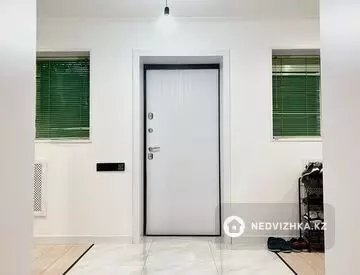 Офисное помещение, этаж 1 из 1, в коттедже, 150 м²