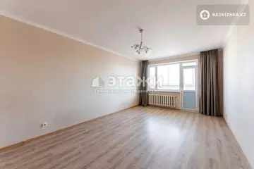 2-комнатная квартира, этаж 10 из 13, 71 м²