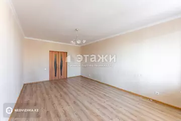 2-комнатная квартира, этаж 10 из 13, 71 м²