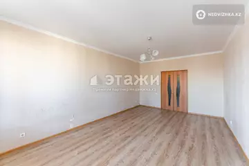 2-комнатная квартира, этаж 10 из 13, 71 м²