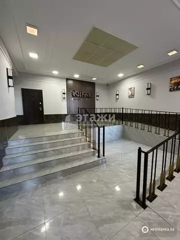 3-комнатная квартира, этаж 9 из 9, 59 м²