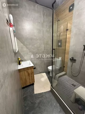 3-комнатная квартира, этаж 9 из 9, 59 м²