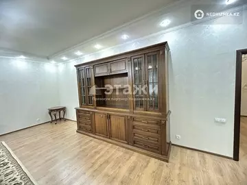3-комнатная квартира, этаж 5 из 10, 141 м²