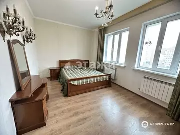 3-комнатная квартира, этаж 5 из 10, 141 м²