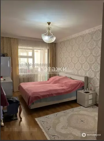 4-комнатная квартира, этаж 8 из 9, 117 м²