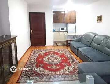 2-комнатная квартира, этаж 1 из 9, 42 м², на длительный срок