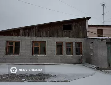 4-комнатная часть дома, 0.4 соток, 100 м²