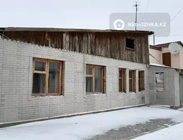 4-комнатная часть дома, 0.4 соток, 100 м²