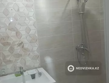 2-комнатная квартира, этаж 2 из 2, 54 м²