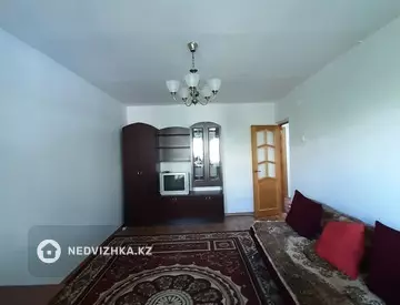 2-комнатная квартира, этаж 2 из 2, 52 м², на длительный срок