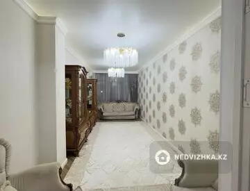 4-комнатная квартира, этаж 1 из 5, 107 м²