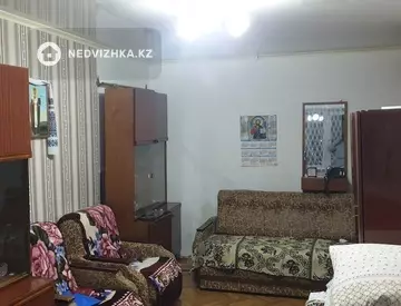 1-комнатная квартира, этаж 3 из 5, 31 м²