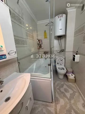 3-комнатная квартира, этаж 4 из 5, 56 м²