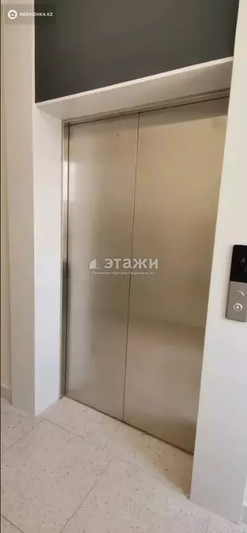 3-комнатная квартира, этаж 4 из 9, 100 м²