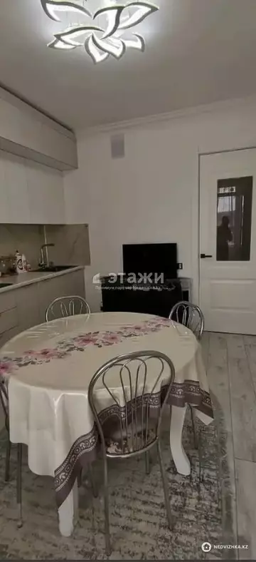 3-комнатная квартира, этаж 4 из 9, 100 м²