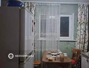 2-комнатная квартира, этаж 2 из 5, 52 м²