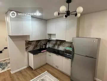 2-комнатная квартира, этаж 10 из 13, 47 м², посуточно