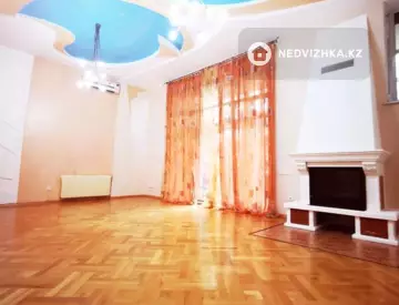 11-комнатный дом, 4 соток, 460 м²