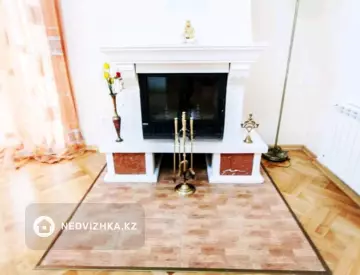 11-комнатный дом, 4 соток, 460 м²