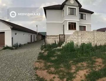 6-комнатный дом, 10 соток, 320 м²