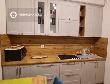 1-комнатная квартира, этаж 4 из 5, 40 м²