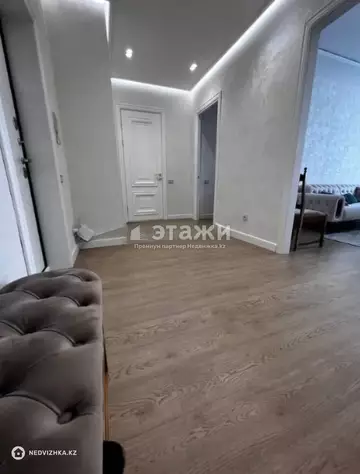 2-комнатная квартира, этаж 3 из 18, 70 м²
