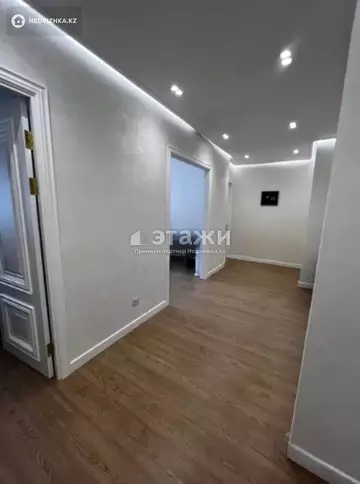 2-комнатная квартира, этаж 3 из 18, 70 м²
