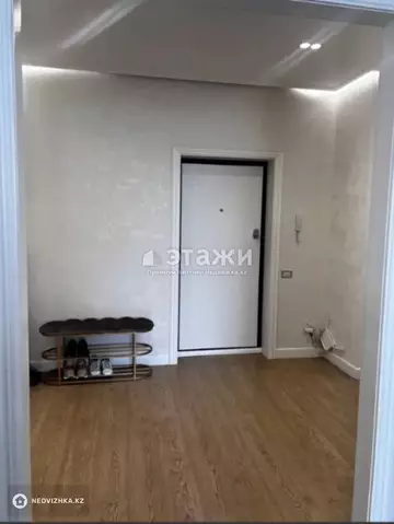 2-комнатная квартира, этаж 3 из 18, 70 м²
