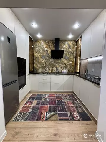 3-комнатная квартира, этаж 3 из 9, 70 м²