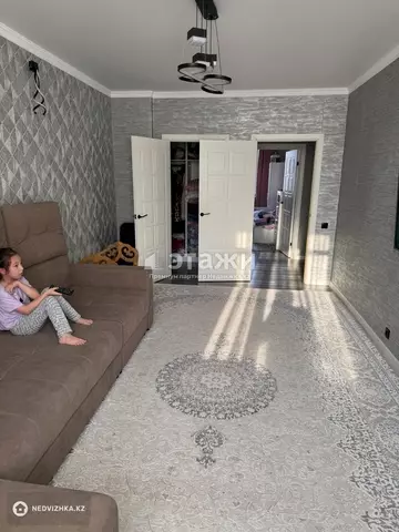 3-комнатная квартира, этаж 8 из 9, 67 м²