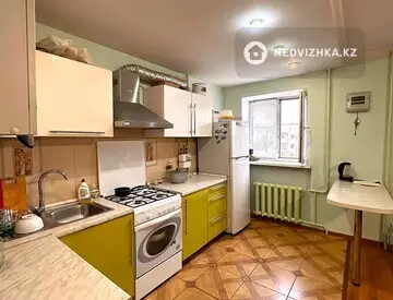 3-комнатная квартира, этаж 5 из 6, 80 м²