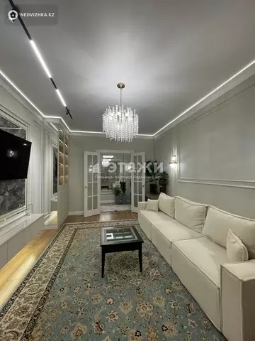 4-комнатная квартира, этаж 9 из 9, 120 м²