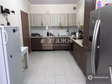 3-комнатная квартира, этаж 7 из 7, 95 м²