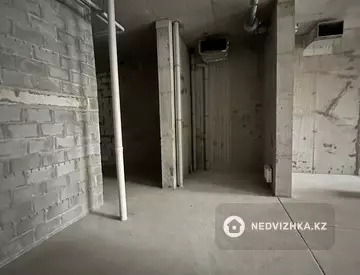 Офисное помещение, этаж 1 из 10, в жилом доме, 149 м²