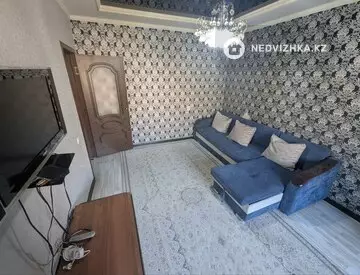 2-комнатная квартира, этаж 3 из 5, 40 м²