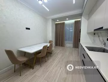 1-комнатная квартира, этаж 3 из 16, 54 м², на длительный срок