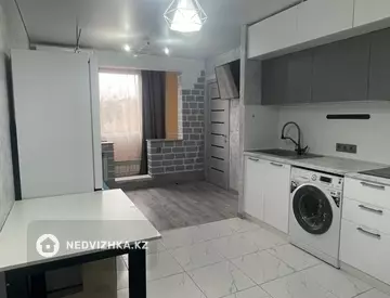 2-комнатная квартира, этаж 4 из 4, 45 м²